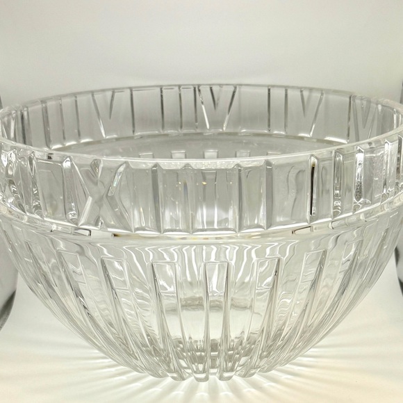🎀🥂9 3/4 in Round Atlas Bowl  by TIFFANY & CO. 🥂🎀 - Picture 3 of 4